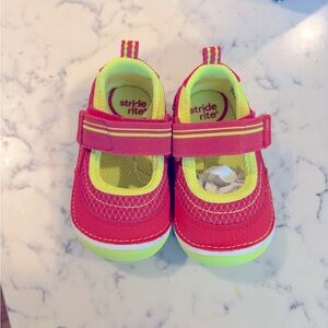 New in box Stride Rite girls size 4